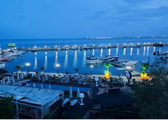 Apartamento влас комплекс амфора , студио 704 *