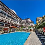 Apartmán влас комплекс амфора , студио 704