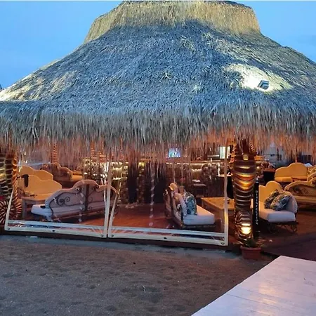 влас комплекс амфора , студио 704 Appartement