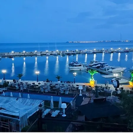 Appartement влас комплекс амфора , студио 704 *