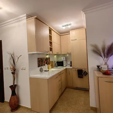 Appartement влас комплекс амфора , студио 704