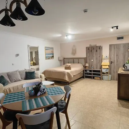 влас комплекс амфора , студио 704 Apartament *
